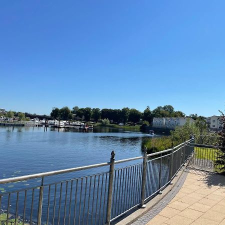 Five Bedroom Waterfront House Carrick on Shannon Kültér fotó